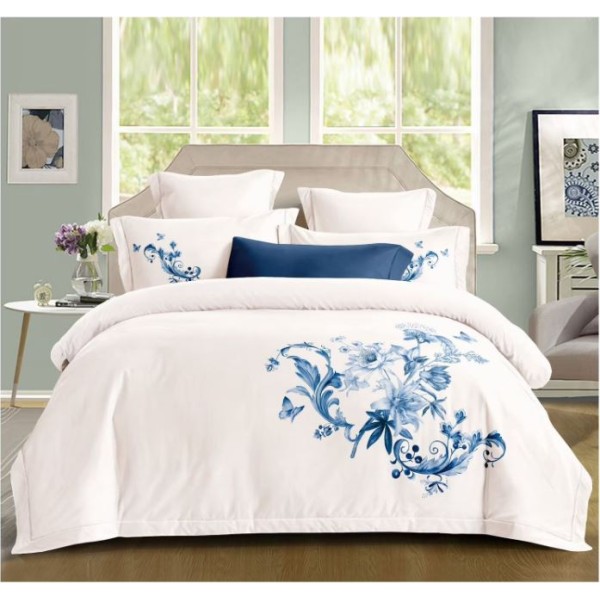 Set Lenjerie Eleganta din Bumbac, cu imprimeu deosebit, pentru pat dublu, 4 piese: Cearceaf de pat cu elastic 180 x 200 cm, Cearceaf pilota 200 x 230 cm, 2 fete de perna 55 x 80 cm, F003