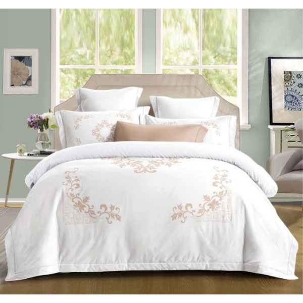 Set Lenjerie Eleganta din Bumbac, cu imprieu deosebit, pentru pat dublu, 4 piese: Cearceaf de pat cu elastic 180 x 200 cm, Cearceaf pilota 200 x 230 cm, 2 fete de perna 55 x 80 cm, BG8004