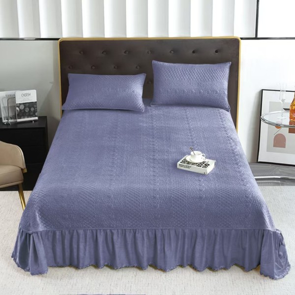 Set Cuvertura catifea 220x240 cm Pat Dublu, 3 piese cu broderie,+ 2 fete perna, CC-17