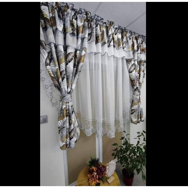 Set unic de perdele Plus draperii decorative pentru sufragerie dormitor, 4 Metri Pe 160cm, PRD-18 Set unic de perdele Plus draperii decorative pentru sufragerie dormitor, 4 Metri Pe 160cm, PRD-18