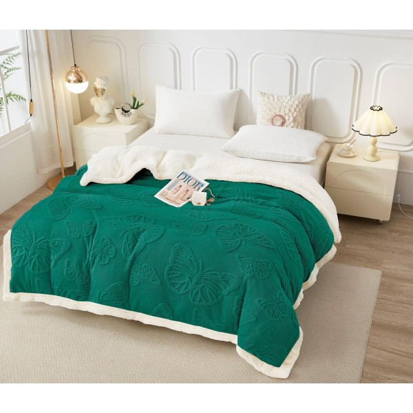 Patura cocolino cu dos plusat pentru pat dublu, model cu fluturi gofrati PFG2