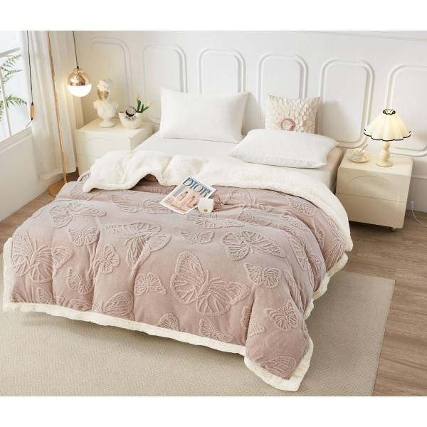 Patura cocolino cu dos plusat pentru pat dublu, model cu fluturi gofrati PFG8