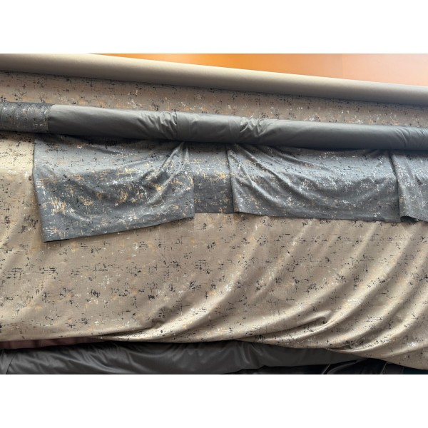 Draperie Catifea, UNI, Insertii Aurii, Dimensiuni la Comanda, Rejansa Multifunctionala 300 X 280  DC9 Draperie Catifea, UNI, Insertii Aurii, Dimensiuni la Comanda, Rejansa Multifunctionala 300 X 280  DC9