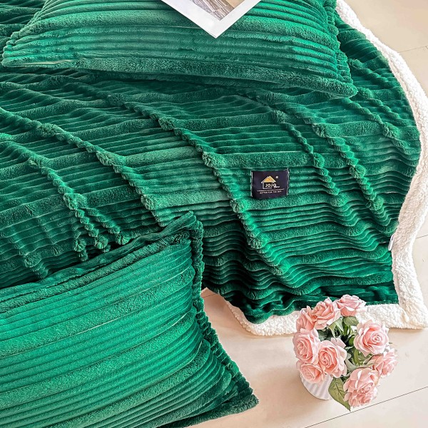 Set Pătură VERDE 3D din Blăniță Artificială de Iepure & 2 Fețe de Pernă PBPJ2 Set Pătură VERDE 3D din Blăniță Artificială de Iepure & 2 Fețe de Pernă PBPJ2