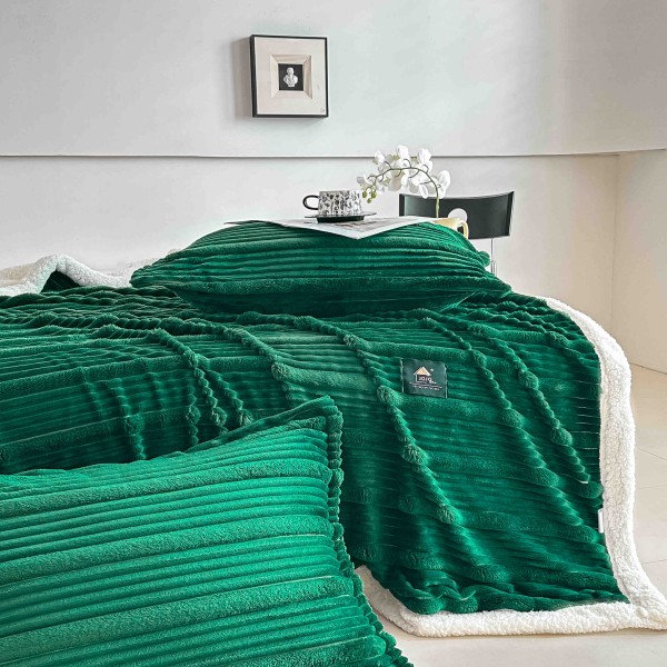 Set Pătură VERDE 3D din Blăniță Artificială de Iepure & 2 Fețe de Pernă PBPJ2 Set Pătură VERDE 3D din Blăniță Artificială de Iepure & 2 Fețe de Pernă PBPJ2