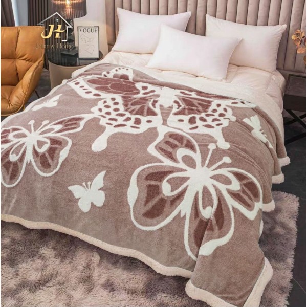 Pătură pufoasă cu model fluturi 3d 200x230 maro p3d03
