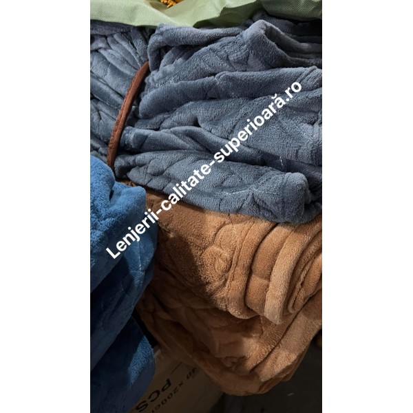 Huse/Topper pentru saltea cu elastic 180x200,crem închis