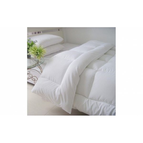 Set complet pentru noptile reci Pilota + 2 perne 50*70 Set complet pentru noptile reci Pilota + 2 perne 50*70