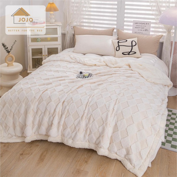 Patura cu blanita de iepure si catifea 200×230 cm PCBI6-ALB UNT