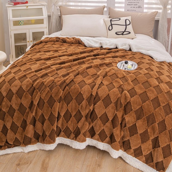 Patura cu blanita de iepure si catifea 200×230 cm PCBI4-MARO