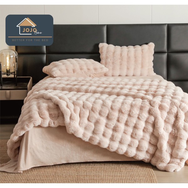 Lenjerie pat dublu, ExtraPufoasa, din Blanita artificiala de Iepure, 6 piese, Jojo Home BFLCBI06, Champagne
