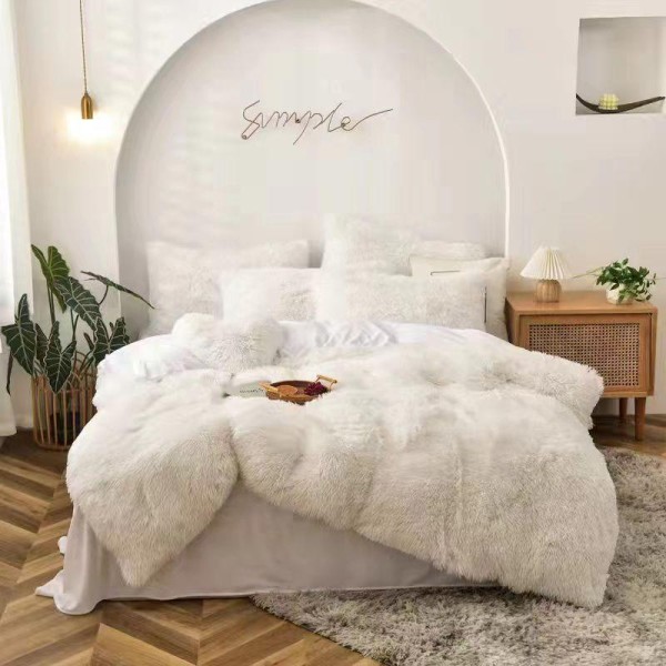 Lenjerie De Pat Pufoasa FLUFFY - ALB